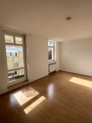 Charmante 2-Zimmer-Wohnung mit tollem Ausblick und Tiefgaragenstellplatz