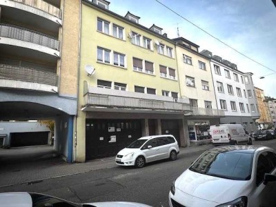 Gepflegte Vier-Zimmer-Wohnung mit Keller und Balkon in Pforzheim zu Verkaufen