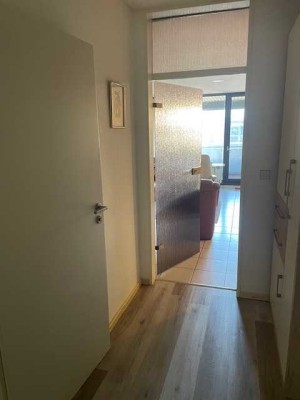 Sehr zentrale 2-Zimmer-Wohnung mit Balkon und Einbauküche in Paderborn