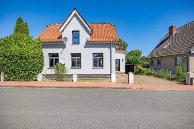 Zweifamilienhaus mitten in Schönberg