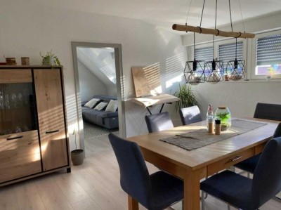 Sonnige 3  Zimmer Altbauwohnung in Knielingen