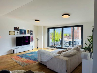 Geräumige, exklusive 4-Raum-Penthouse-Wohnung im Lokschuppen mit EBK