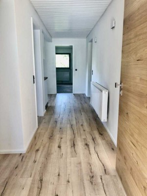 Attika-Wohnung mit 4 Zimmern und Balkon in Auenwald