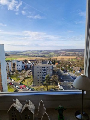 Helle 3-Zimmer Wohnung mit Balkon im 14. OG in Wuppertal-Uellendahl-Katernberg