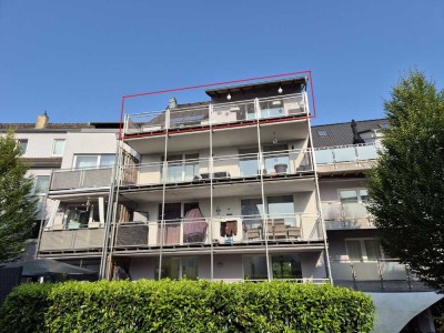 Moderne DG-Wohnung inkl. Küche, schönem Balkon und Stellplatz in zentraler Lage von SG-Ohligs