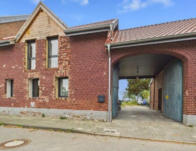 Neuwertige 100m² Wohnung im Bauernhofstyl in Heinsberg - Erpen!