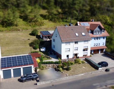 Ruhig gelegenes Doppelhaus mit vielseitigem Nutzungspotenzial