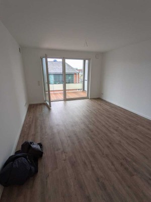 Moderne 3-Zi Wohnung mit Balkon und EBK in Henstedt-Ulzburg