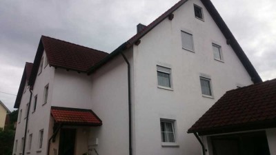 Schöne 4-Zimmer Maisonette in Dreifamilienhaus. Fischach-Reitenbuch. 1130,- Euro warm inkl. Garage