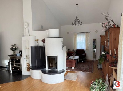 Ökologischer, top ausgestatteter Bungalow mit Wintergarten, Doppelcarport und 2 Bädern in ruhiger Waldrandlage