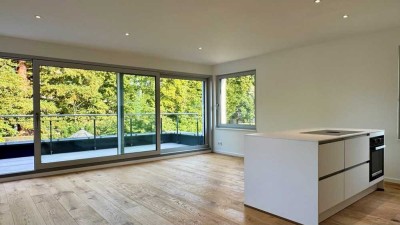 Exklusive Penthousewohnung mit 2 Dachterrassen, luxuriöser Ausstattung & Blick ins Grüne – Erstbezug