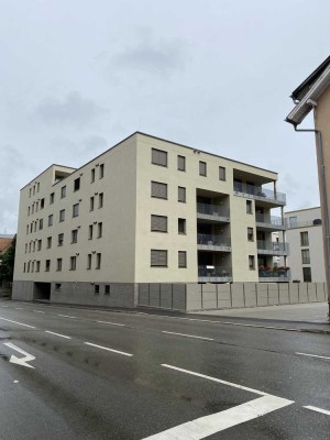 Neuwertige 2,5-Zimmer-Wohnung mit Balkon und Einbauküche in der Tuttlinger Innenstadt