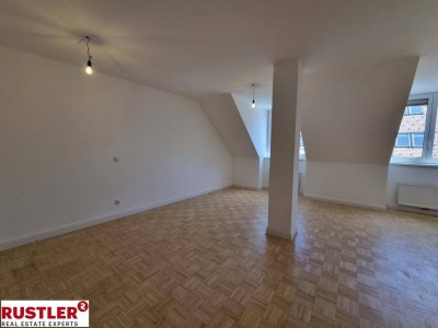 Moderne Stadtwohnung mit EIGENEM GARTEN !