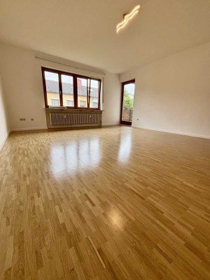 Hell und gemütlich: 3-Zimmer-Wohnung mit Garten in Eichenau