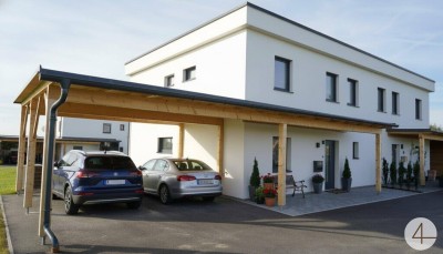 großzügiges Doppelhaus in sonniger Lage