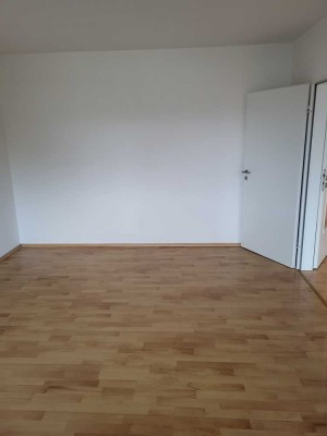 Attraktive 3-Zimmer-Wohnung mit Balkon in Hof