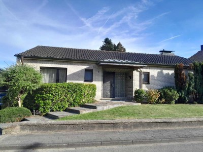 Freistehender Bungalow in Top-Lage Korschenbroich-Herrenshoff mit riesigem Potential Provisionsfrei
