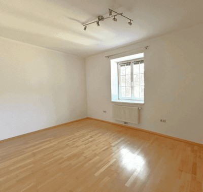 Helle Erdgeschosswohnung mit Balkon &amp; Kellerabteil im Herzen von Eichgraben