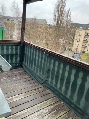 DG 4-Zimmer Maisonette mit Laminat und Südbalkon in zentraler Lage!!!