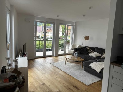 Exklusive, neuwertige 3-Raum-Wohnung mit gehobener Innenausstattung mit Balkon und EBK in Waldkirch