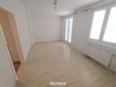 2 Zimmer + Küche Stadtwohnung nähe Hauptbahnhof | Dachgeschoss mit Sonnen-Terrasse | Lift
