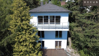 IDYLLE - EINFAMILIENHAUS IN ROMANTISCHER HANGLAGE - ERSTBEZUG NACH KOMPLETTSANIERUNG ZUM NIEDRIGENERGIEHAUS - FERNBLICK