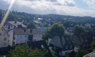 Gemütliche Dachgeschosswohnung (Siegen/Giersberg) zu vermieten