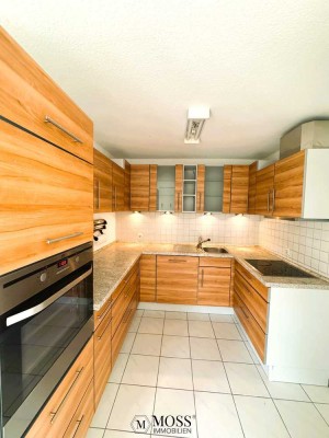 Zentral & ruhig: Gepflegte 4-Zi.-Maisonette mit Balkon, EBK & TG-Stellplatz in Leingarten!