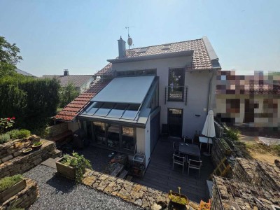 Appenheim - Schickes Einfamilienhaus mit separatem Wohnhaus in ruhiger Feldrandlage!
