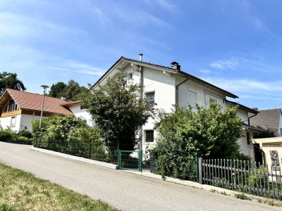Modernisiertes Einfamilienhaus mit großzügigem Anbau, PV-Anlage & idyllischem Garten–provisionsfrei!