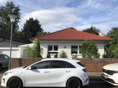 4,5-Zimmer-Einfamilienhaus mit Garten und EBK in Maintal