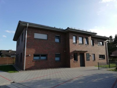 Neuwertige ruhige Erdgeschoss-3-Zimmer-Wohnung mit Garten