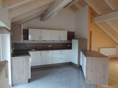 Exclusive Dachgeschosswohnung in Mattsies ab sofort zu vermieten