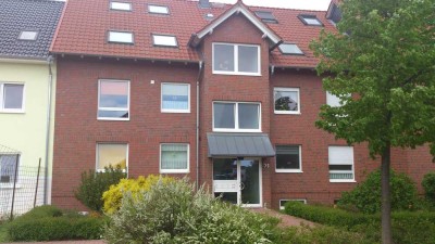 Freundliche 4-Zimmer-Maisonette-Wohnung mit gehobener Innenausstattung mit EBK in Lehrte