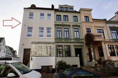 Eindrucksvolle, modernisierte Maisonettewohnung über drei Ebenen in Bremen Schwachhausen!