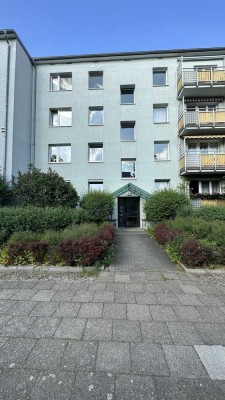 SOFORT BEZUGSFREI!   Zentrale, ruhige und historische Lage! Kompakter Schnitt in gepflegtem Zustand!