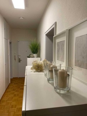 3 ZKB mit abschließbarer Garage und Balkon in Stadtnähe