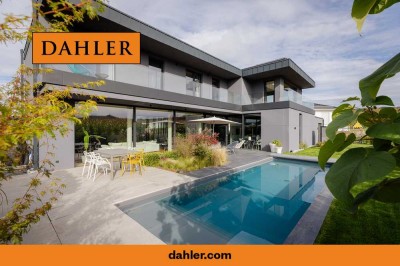 Energieeffiziente Designvilla mit Pool und Traumlage