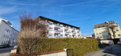 ... beziehbare oder vermietbare moderne 2-Zi-Whg mit Südterrasse in ruhiger Lage am Stadtplatz ...