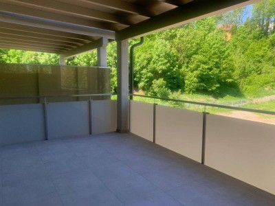 Erstbezug: Traumhafte Maisonette mit großzügigem, überdachtem Balkon