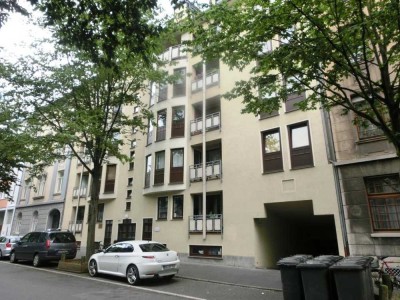 Bonn, helle, moderne 2-Zimmerwohnung mit Einbauküche, Balkon, TG-Platz