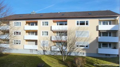 Selbst einziehen oder vermieten!
Gut geschnittene 2 Zi.-Wohnung mit Westbalkon Nähe Klinikum!