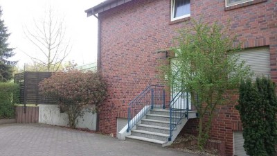 Wohnung über 2 Etagen mit Garten