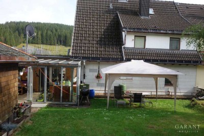 Zwei Wohnungen im Doppelhaus mit Aussicht