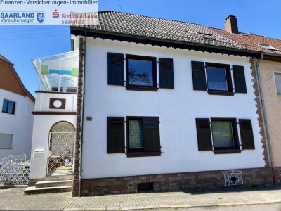 Vermietetes renoviertes Zweifamilienhaus