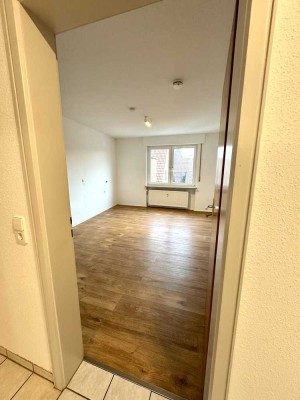 Zu vermieten: Helle 4-Zimmer-Wohnung mit Balkon in Haigerloch-Gruol