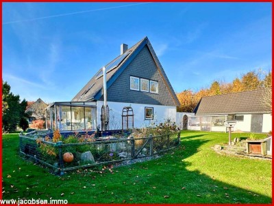 Viel Platz für die Familie - Einfamilienhaus mit Gartenidylle in schöner Sackgassenendlage