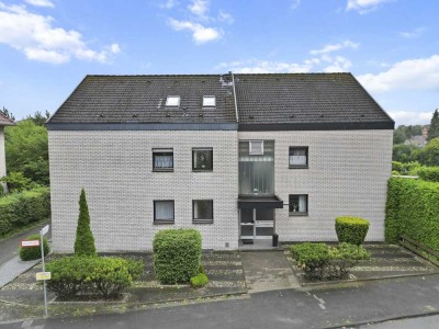 Kapitalanlage: 2 - Zimmer DG Wohnung in Paderborn mit Balkon & Garage