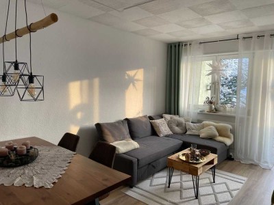 Schöne,helle 3-Zimmer-Wohnung mit Balkon und Garten.