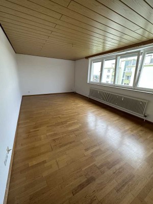 Sonnige 3,5-Zimmer in Sindelfingen-Maichingen